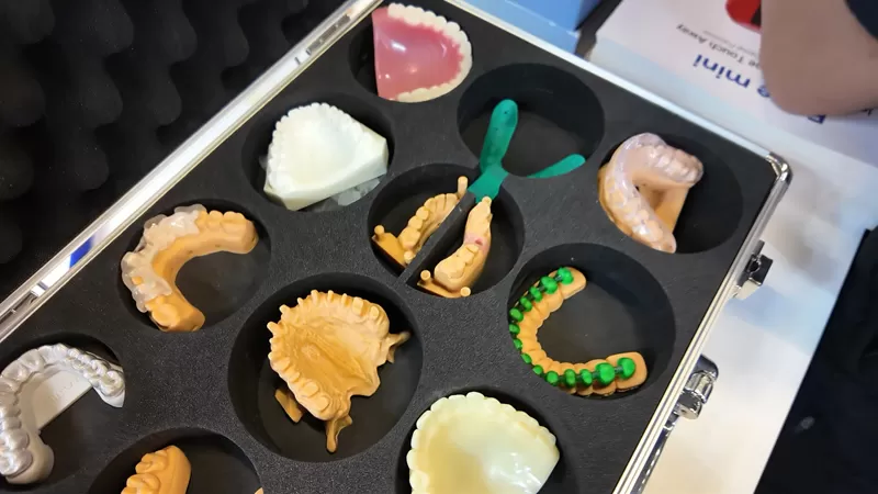 Edge mini: A Superior Intelligent Assistant Connecting with the World Edge mini: A Superior Intelligent Assistant Connecting with the World