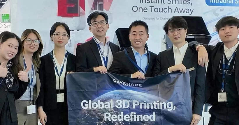 ¡La mini impresora 3D de silla Edge hace su debut en el extranjero, creando una sensación en la Exposición Dental IDS en Colonia, Alemania!