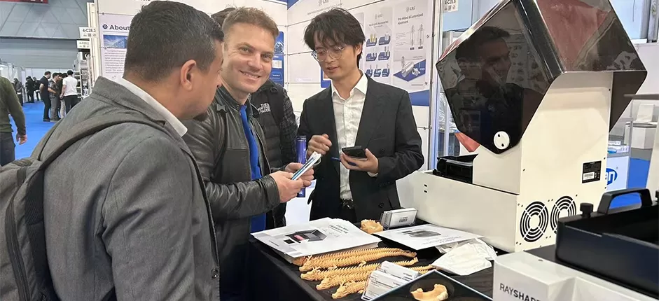 RAYSHAPE Presenta el borde máximo de gran formato en IDEX 2024